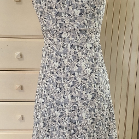 Eddie Bauer Gray and White Geometric Dress - Picture 5 of 6